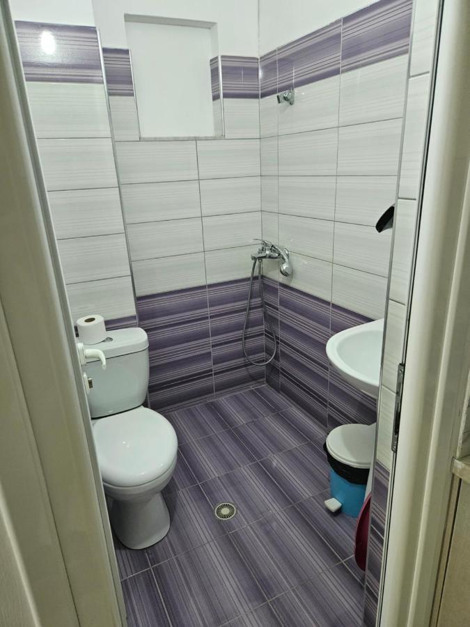Ylli Mance Apartamento