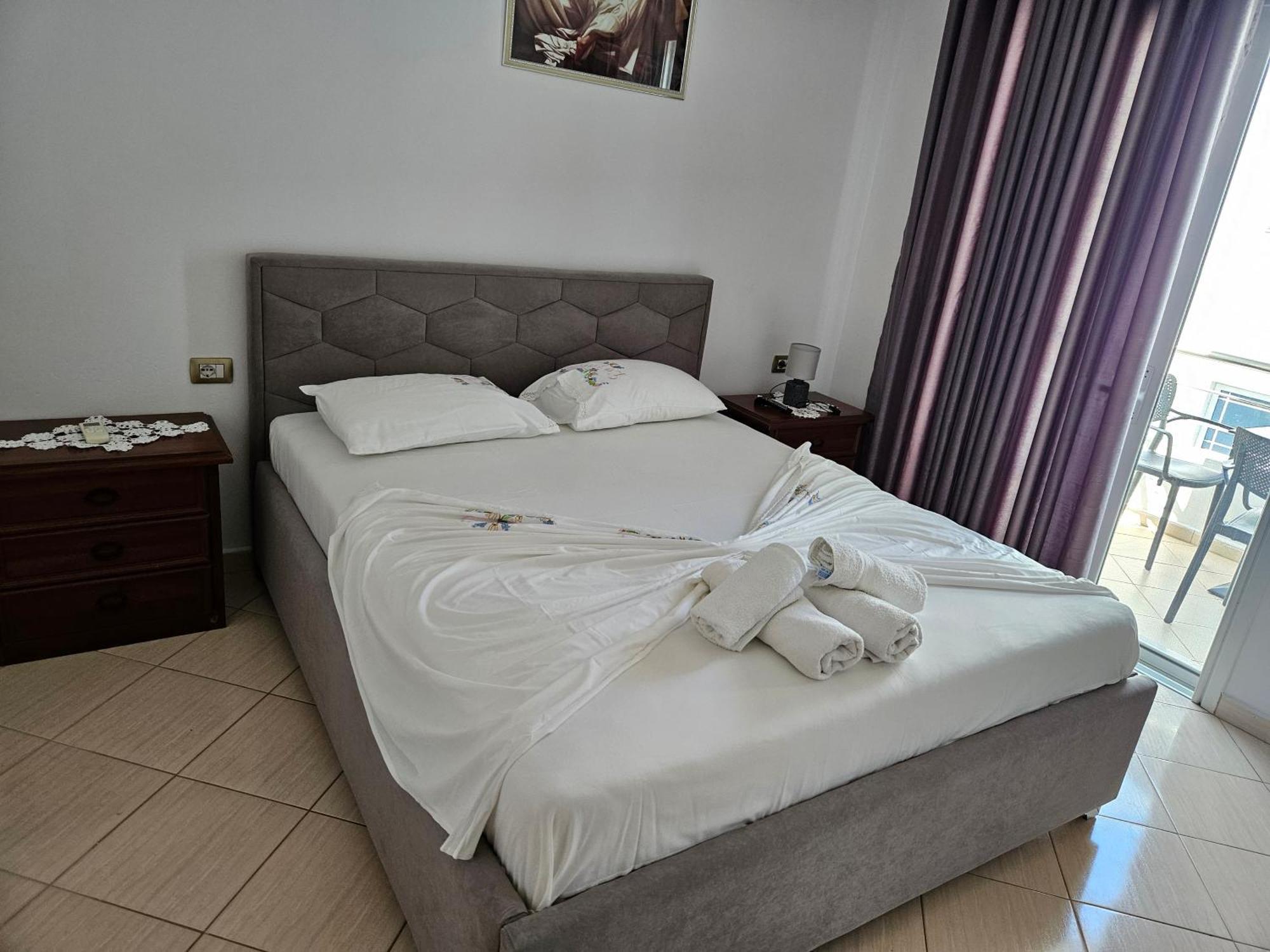 Ylli Mance Apartamento