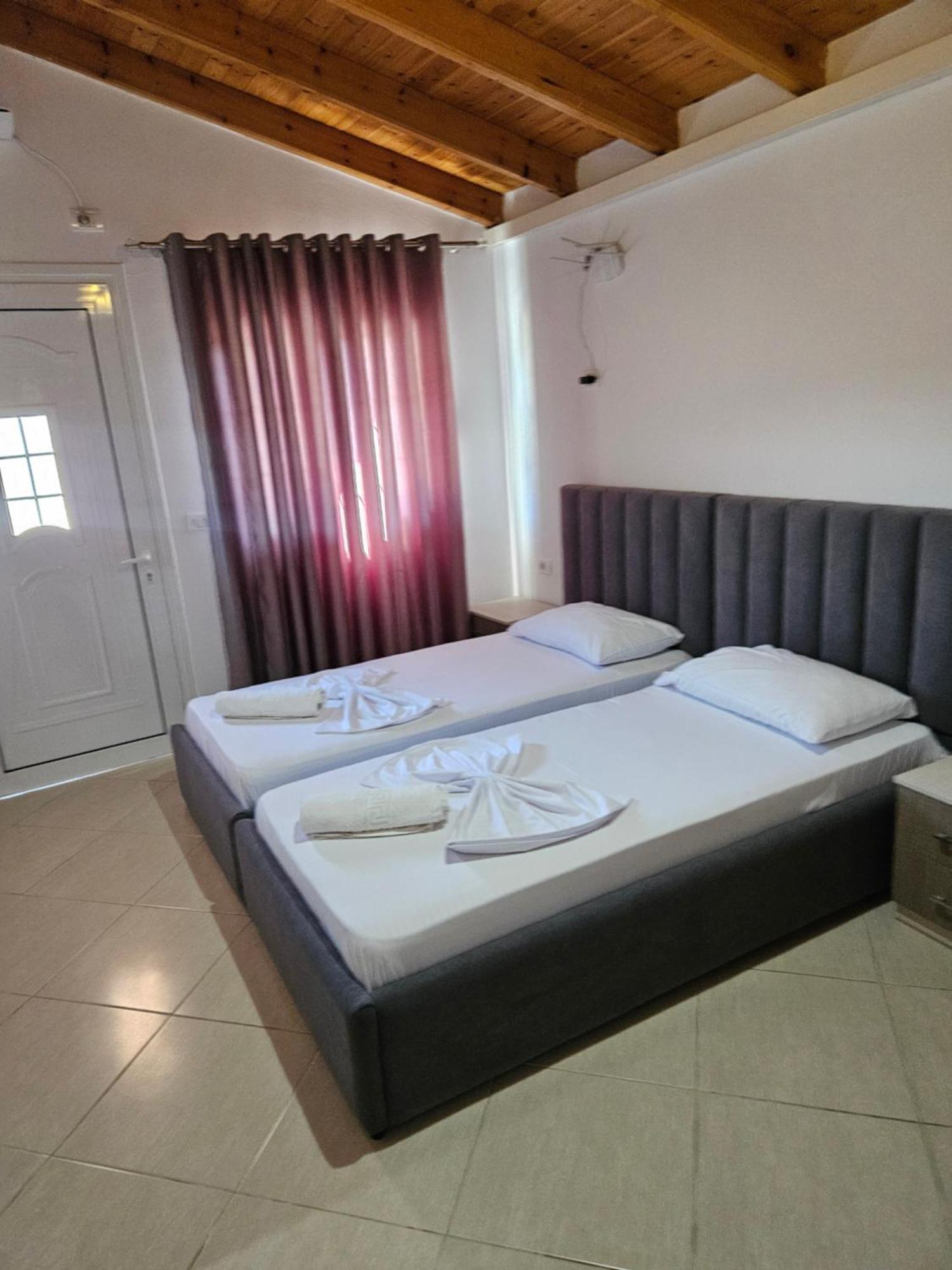 Ylli Mance Apartamento
